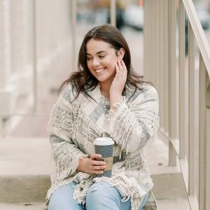 Meet your Posher, Emma